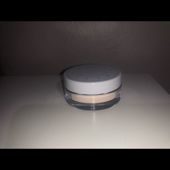 BECCA | Makeup | Becca Face Airbrush Powder | Poshmark
